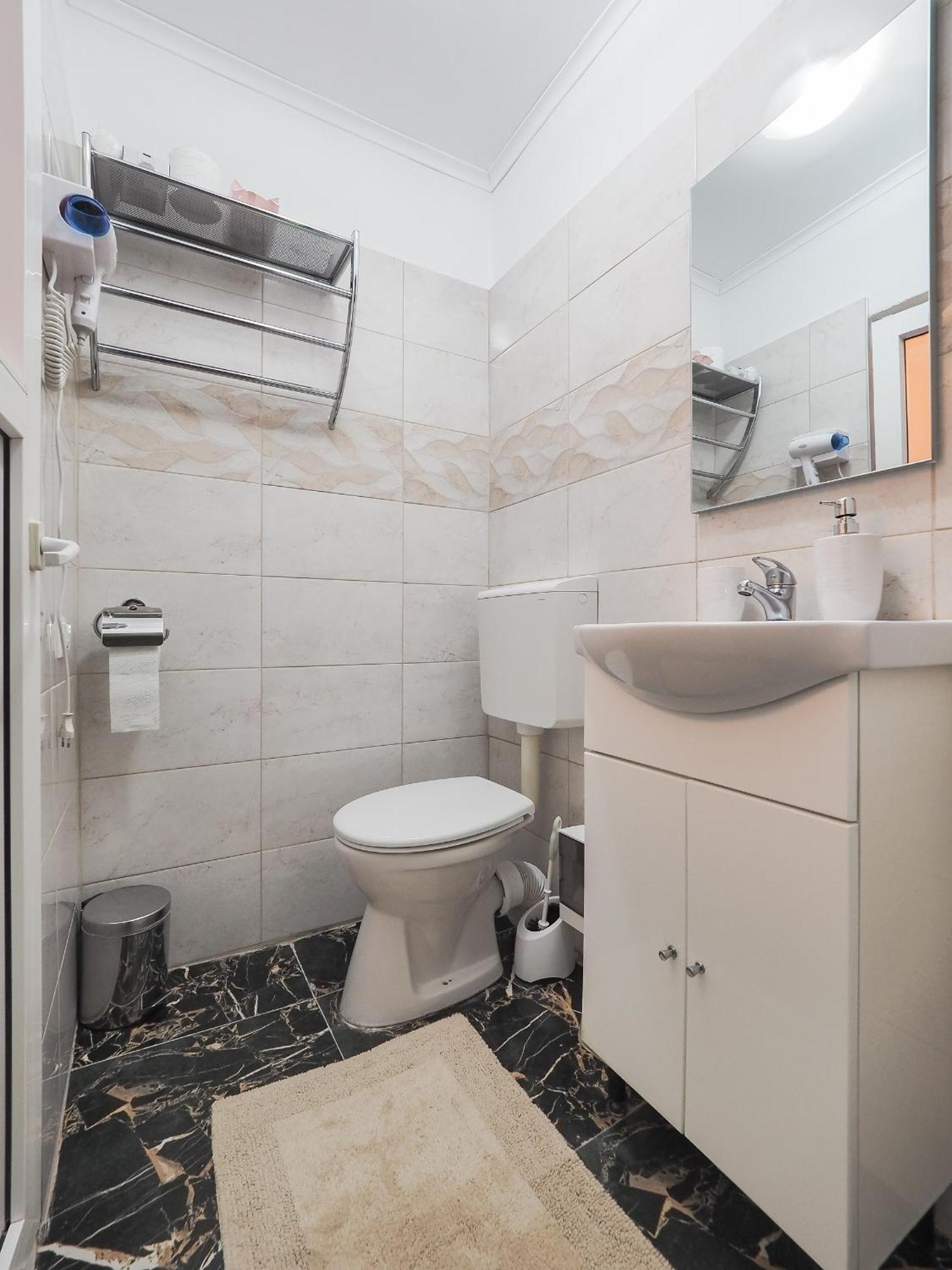 Holiday Studio Sibiu - Central, Cozy & Self Check-In Exterior photo